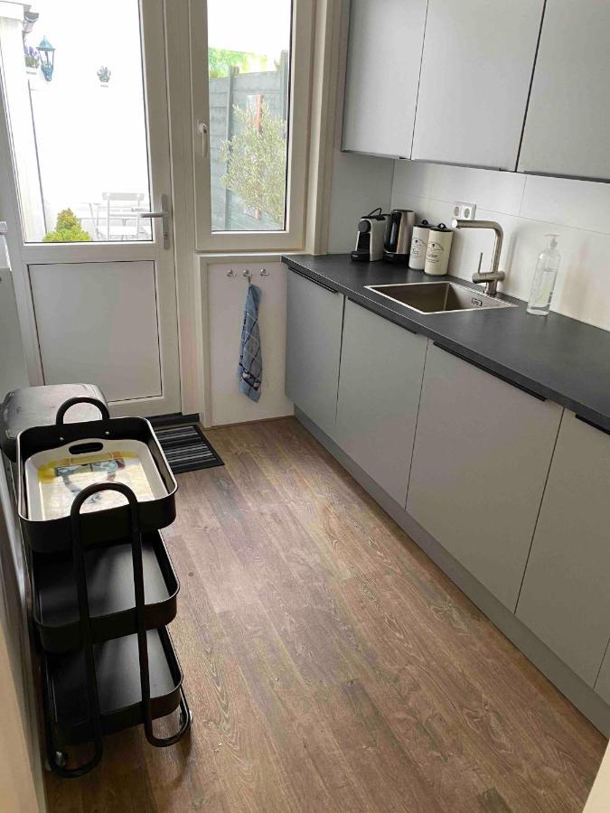 Haagshuisje- Eigen Appartement, Dichtbij Alles, Stijlvol Voorburg Exterior foto